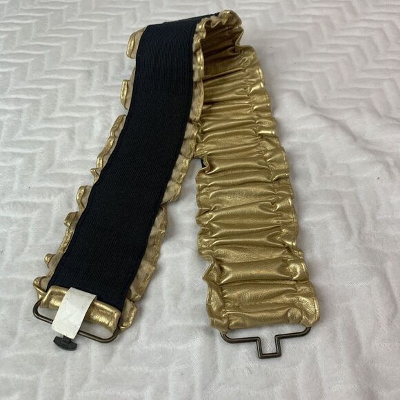 Women’s Gold Metallic Ruffle Scrunchie Metal Closure Elastic Stretch Belt - Picture 2 of 8